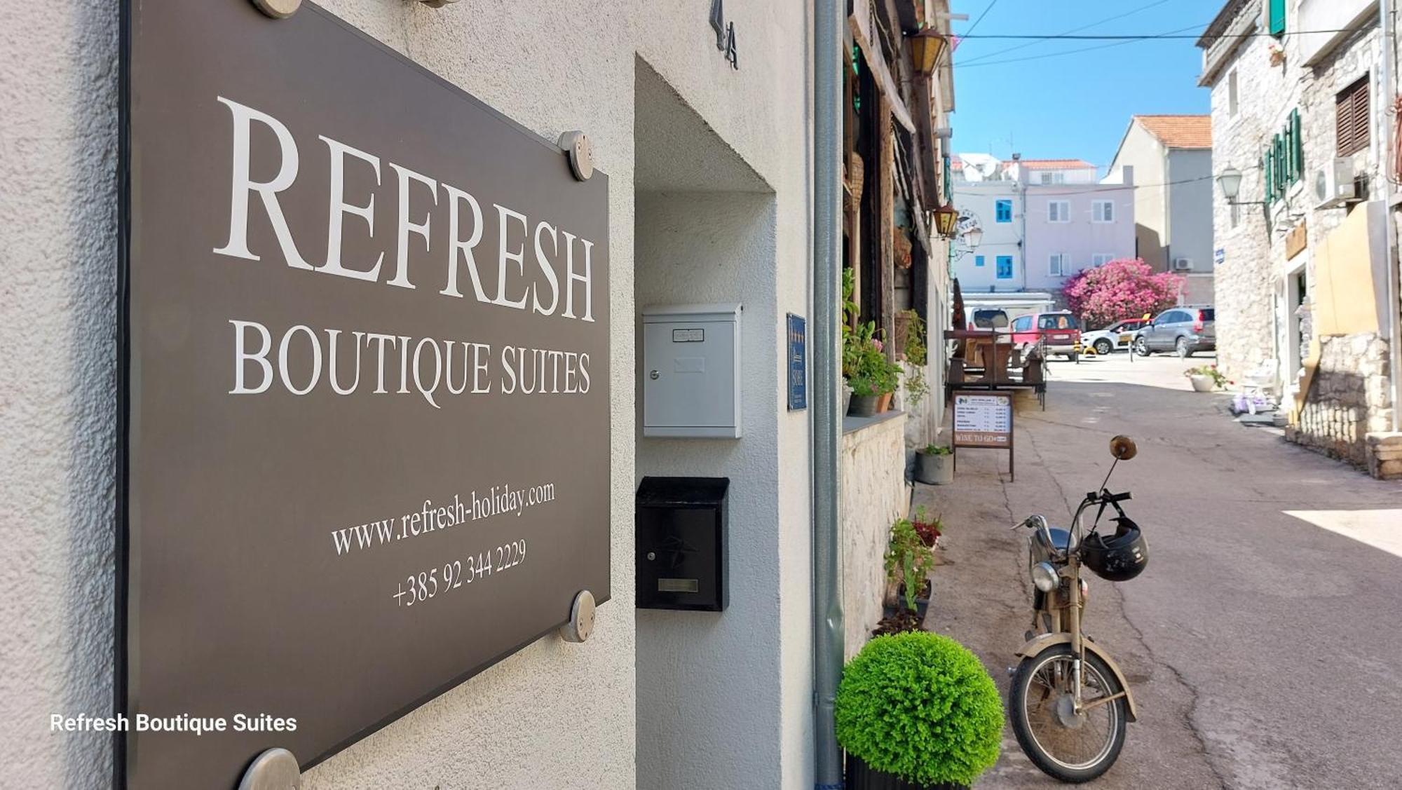 Refresh Boutique Suites - Central Point โวดีเซ ภายนอก รูปภาพ