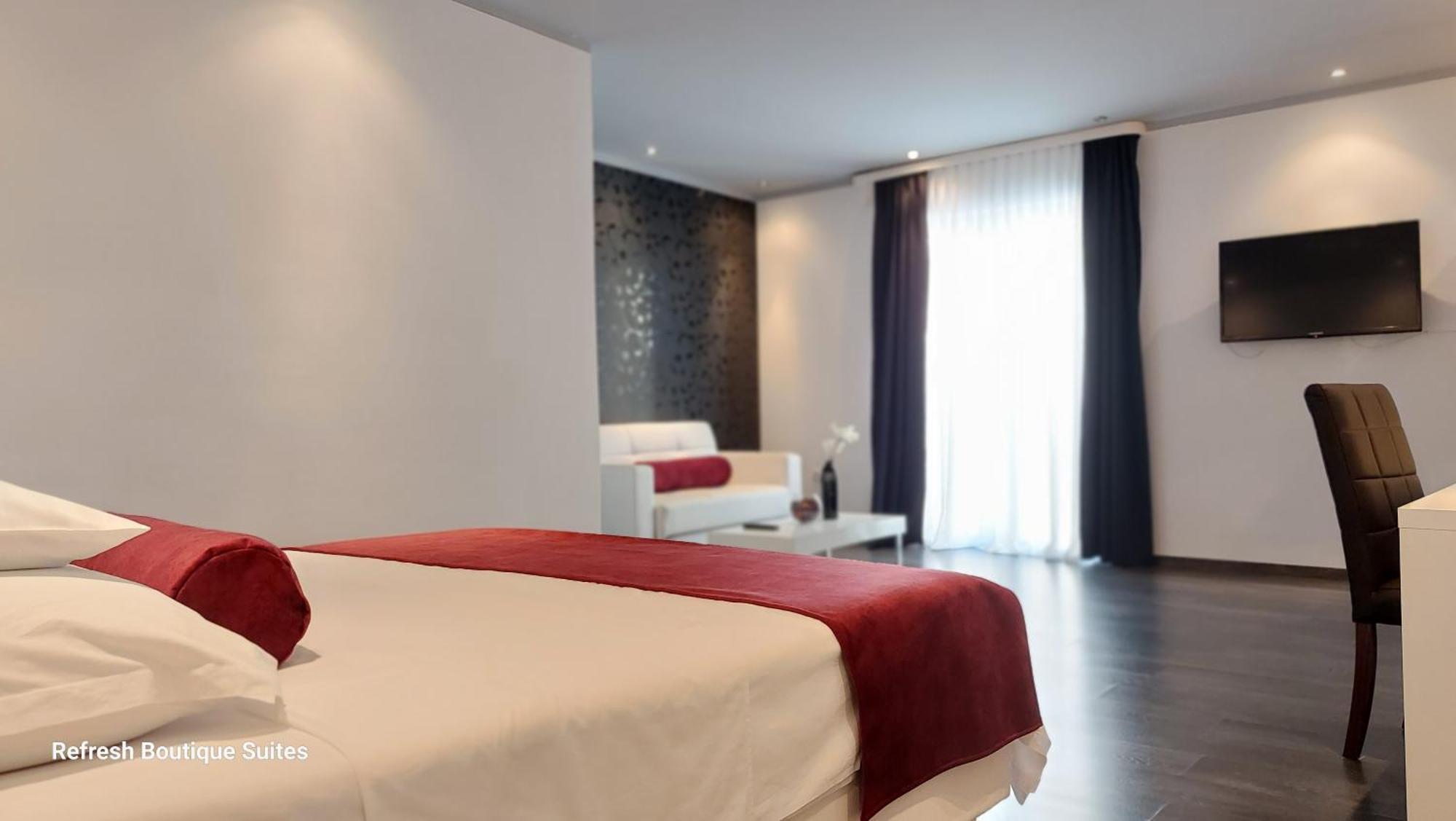 Refresh Boutique Suites - Central Point โวดีเซ ภายนอก รูปภาพ