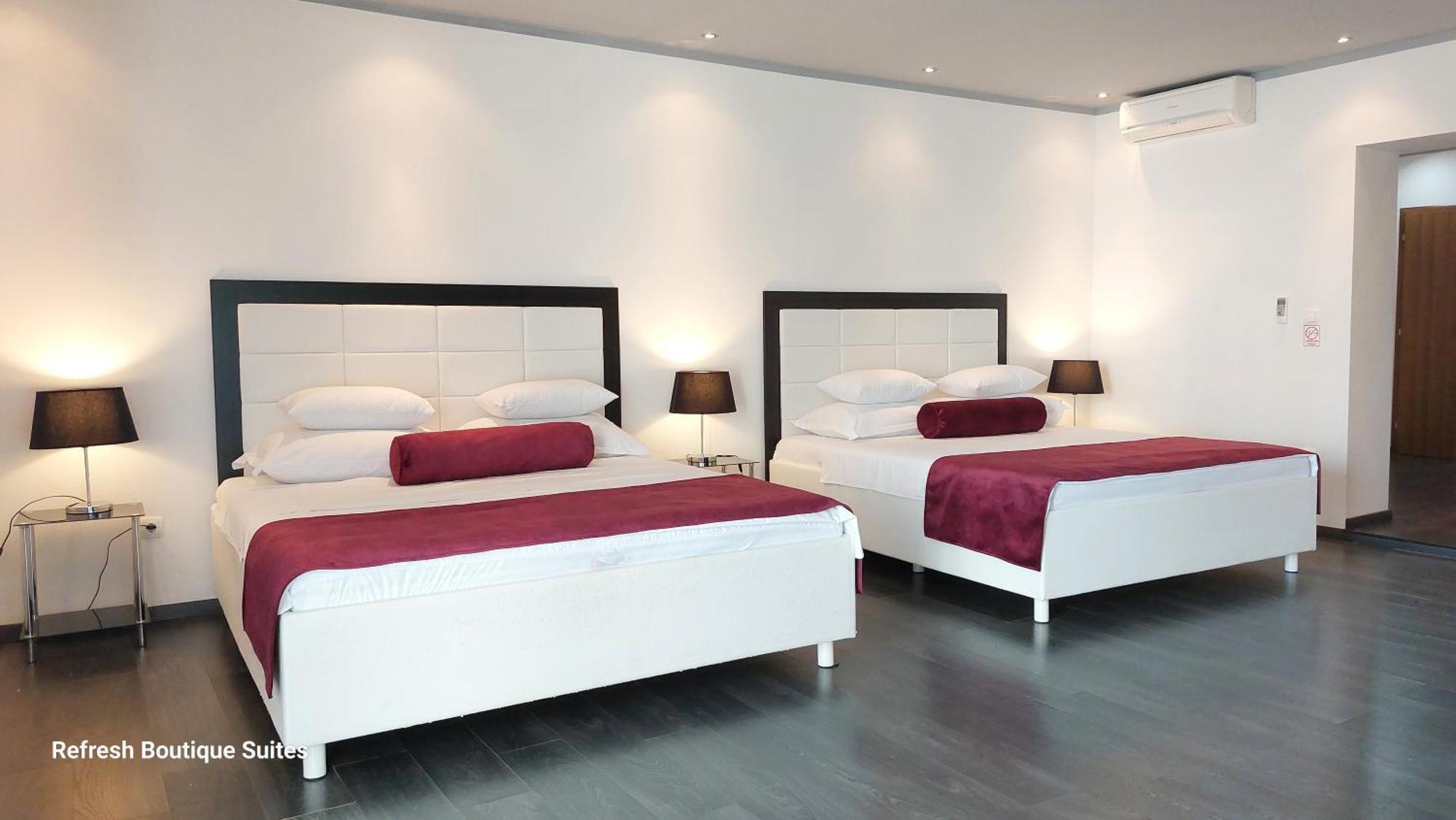 Refresh Boutique Suites - Central Point โวดีเซ ภายนอก รูปภาพ